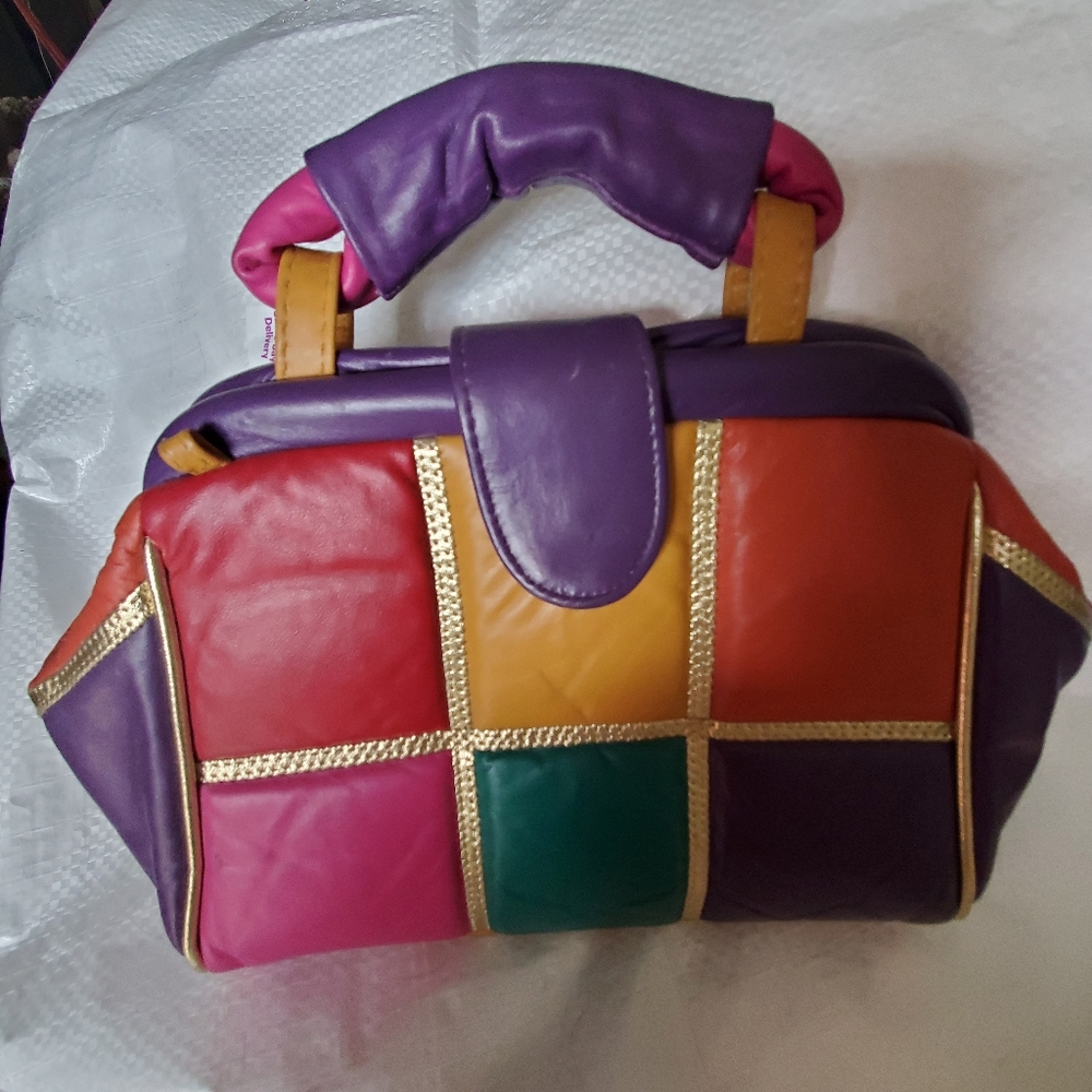 Vintage Dr Style Pocketbook from Noble Handbags Inc